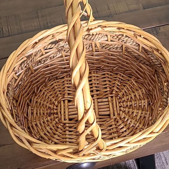 Boho Wicker Basket with Rope Detail - Picture 4 of 8